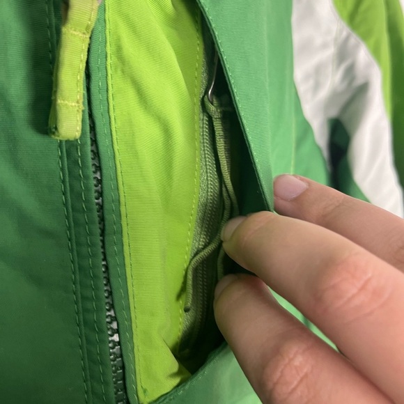 L.L. BEAN Girl's Winter Snow Ski Jacket Coat Sz M 10-12 Green Hooded - Picture 7 of 7